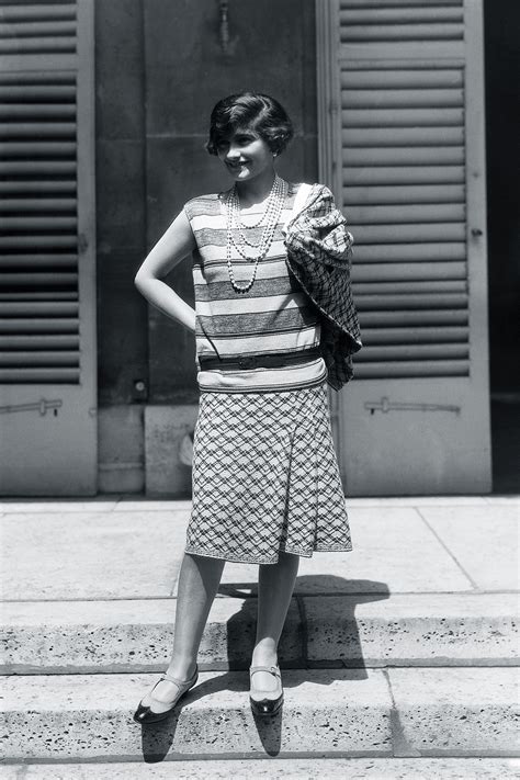 coco chanel 1920s fashion